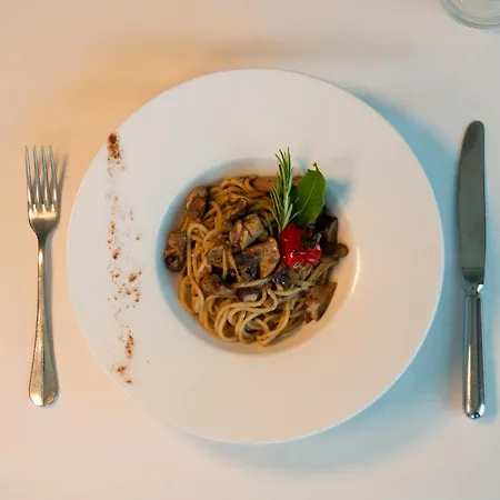 Pian Del Sole 酒店 3*