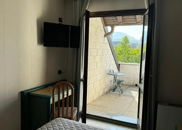 فندق Pian Del Sole ساسيلو